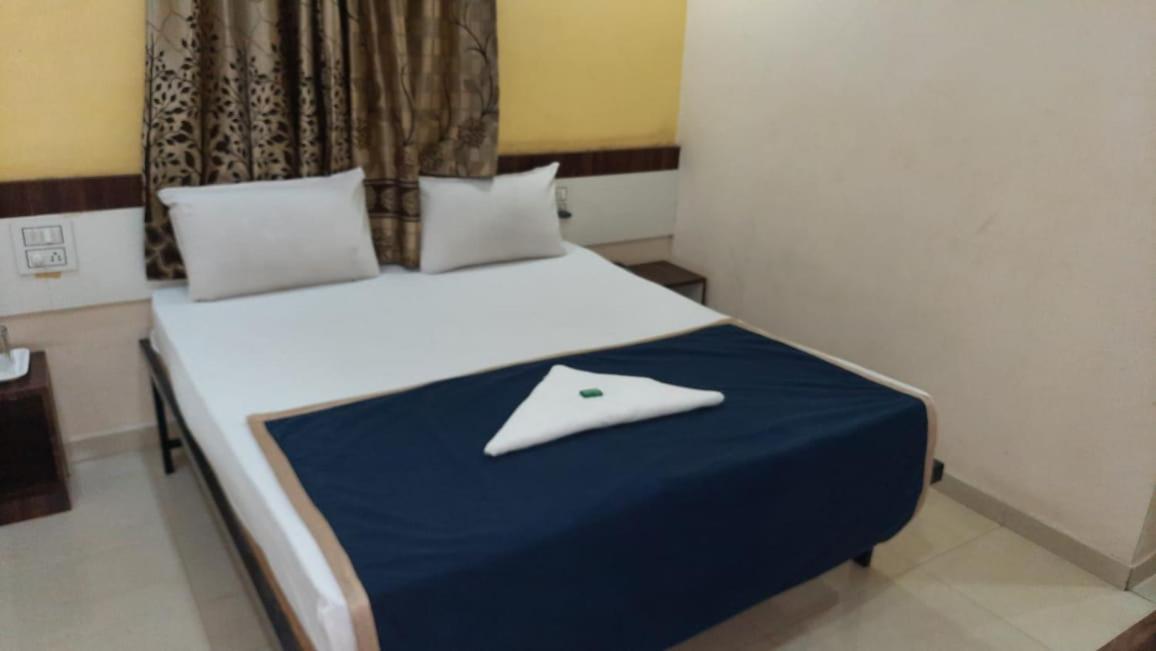 Hotel Royal Treat Kolhapur Luaran gambar