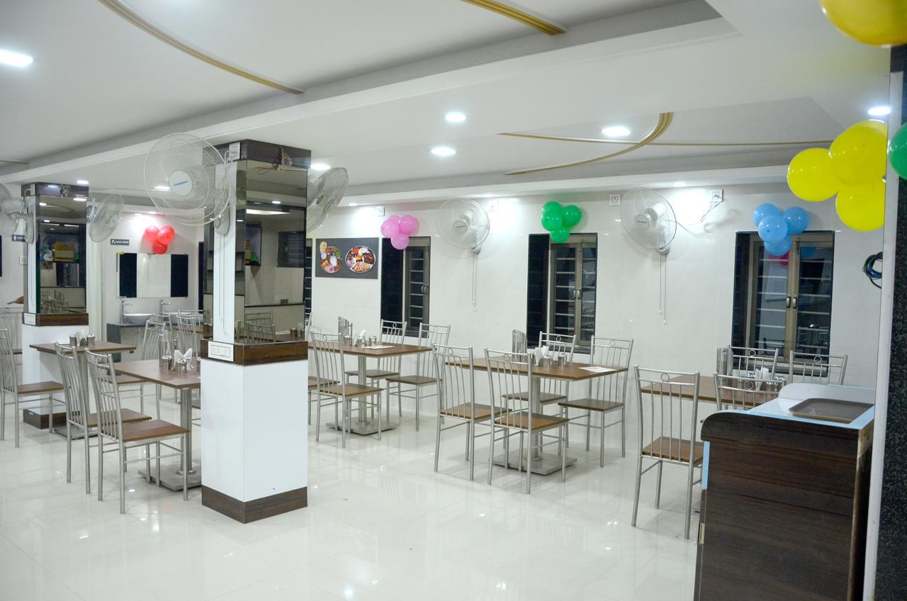 Hotel Royal Treat Kolhapur Luaran gambar